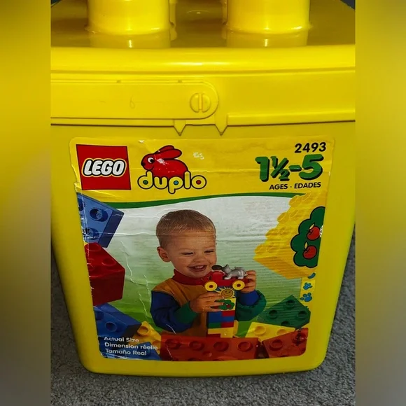 Vintage 1998 Lego Duplo Assortment of Pieces with Yellow Carrying Case - Picture 6 of 10